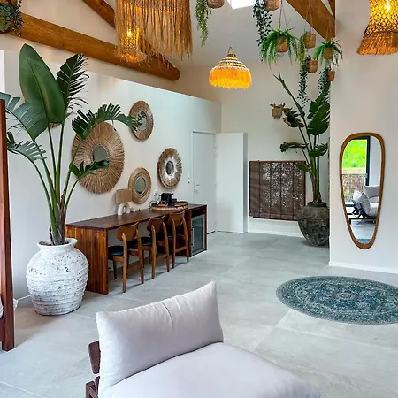 Evasion Balinaise Lägenhet